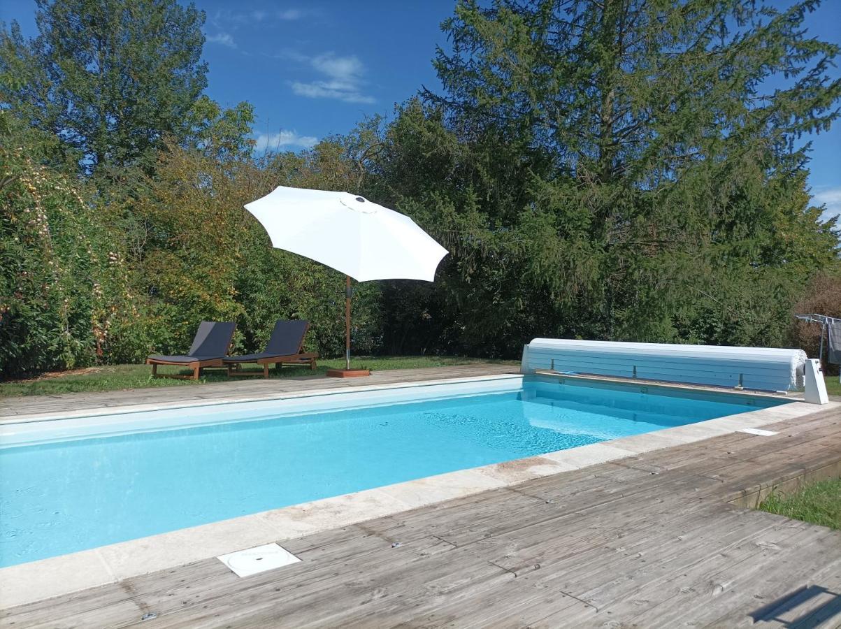 Longere Avec Piscine